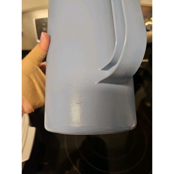 Vintage Tupperware 2qt Pitcher Jug Country Blue with Push Button Lid 1676-4 - Picture 12 of 14